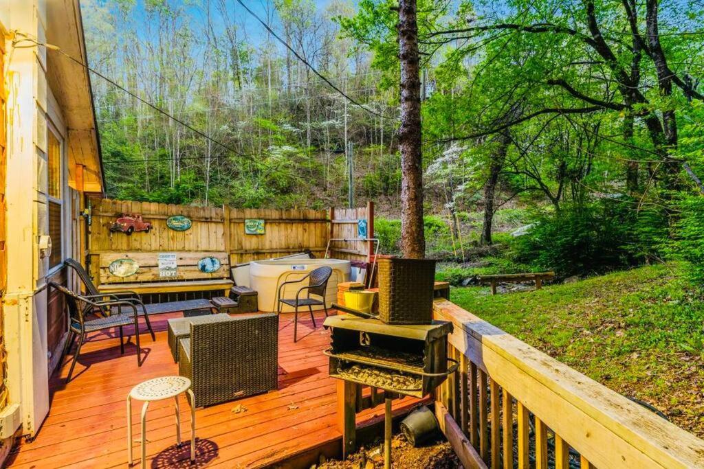 Cozy Cub Mountain Escape Villa Gatlinburg Luaran gambar